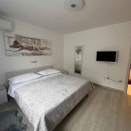 Apartman TESSA Vela Luka Bagian luar foto